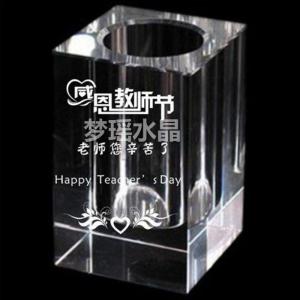 水晶筆筒